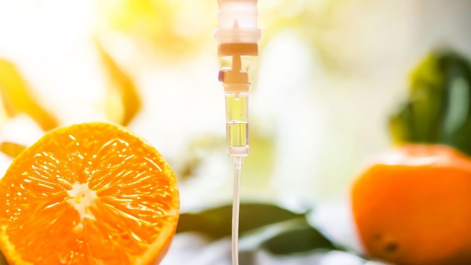 IV Drip Therapy in Multan: Medical Uses and Safety treatment at Le Pearl Aesthetic Clinic